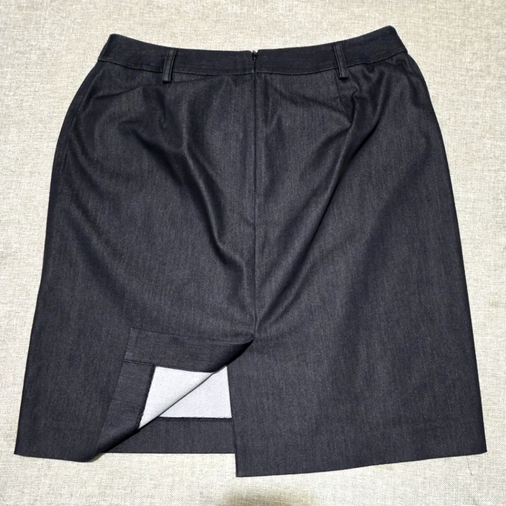 Ann Taylor Dark Blue Pencil Skirt Size 6 - Picture 3 of 7